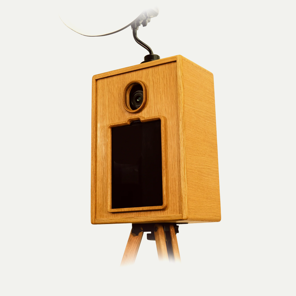 LILI wood photobooth rental for rustic and boho events in South Florida